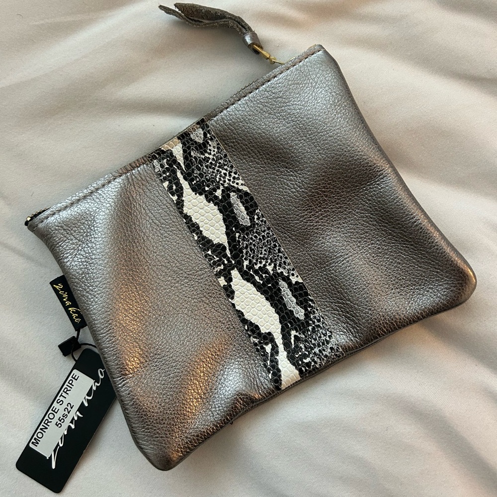 Leather everyday pouch